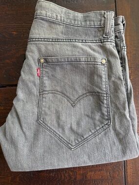 Coastal Cowgirl Gorpcore LEVIS 959 Grey Cut Off Denim Jean Shorts W36
